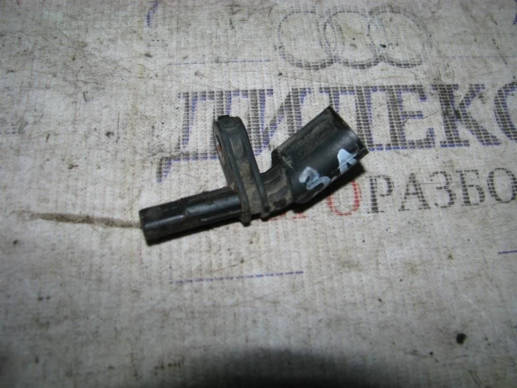 датчик abs VW Tiguan 2007-2011 L -