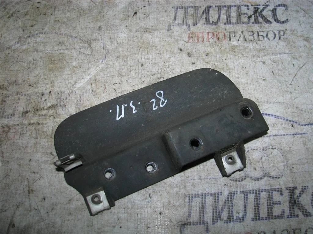 брызговик Audi A6 (C6 4F) 2004-2011 R R