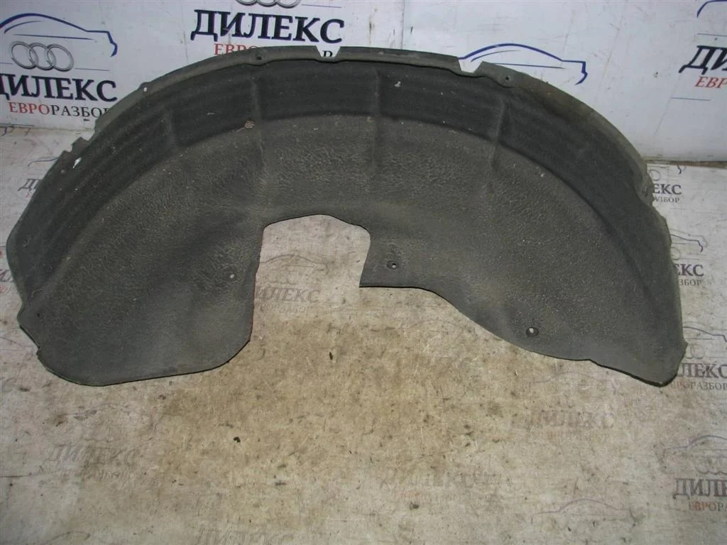 подкрылок Volvo XC90 2002 > R R