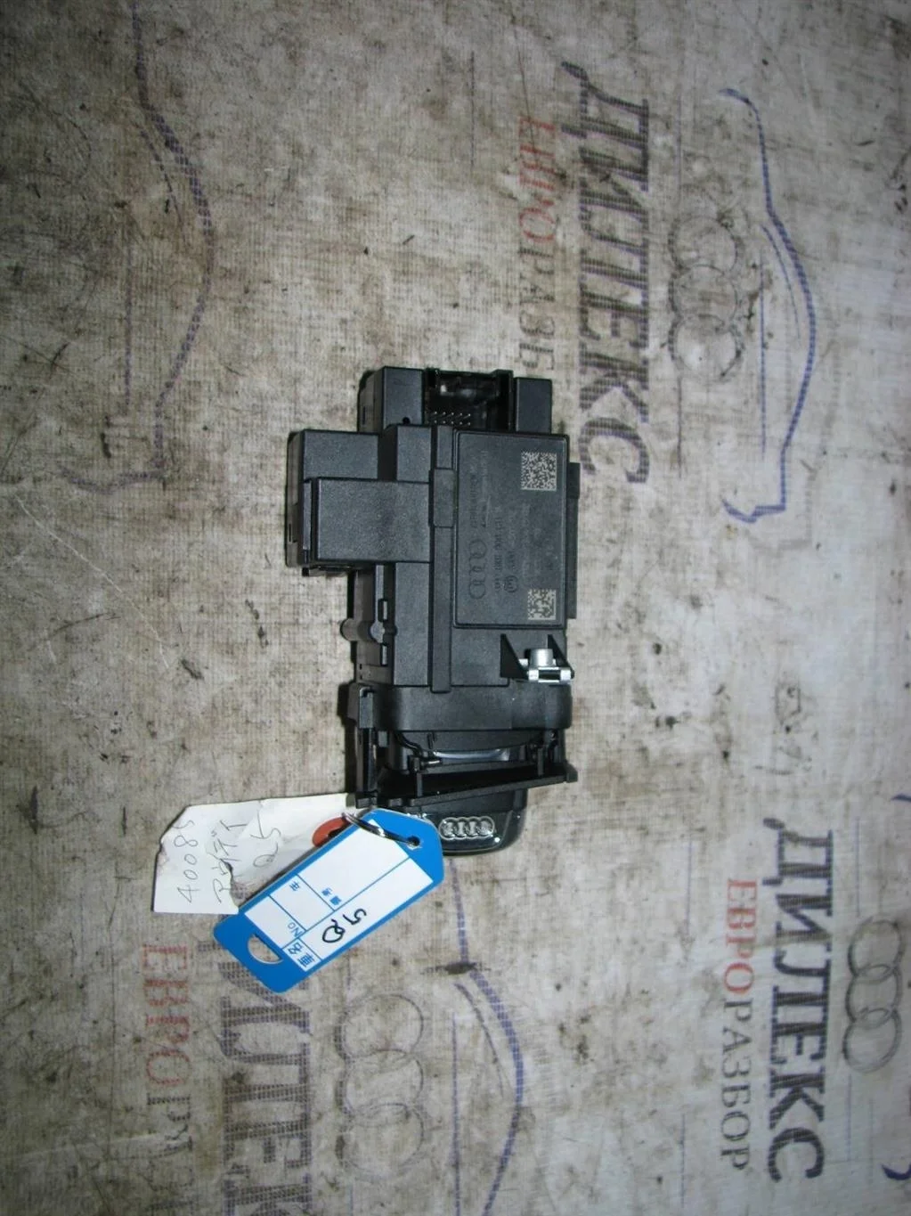 замок зажигания Audi Q5 - -