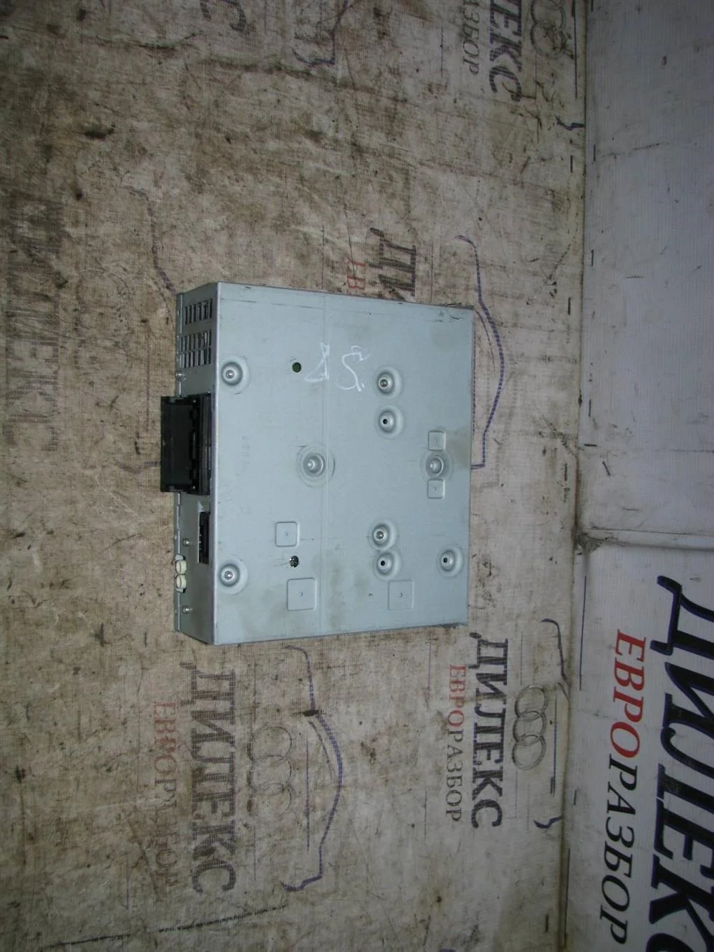 магнитола Audi Q5 - -