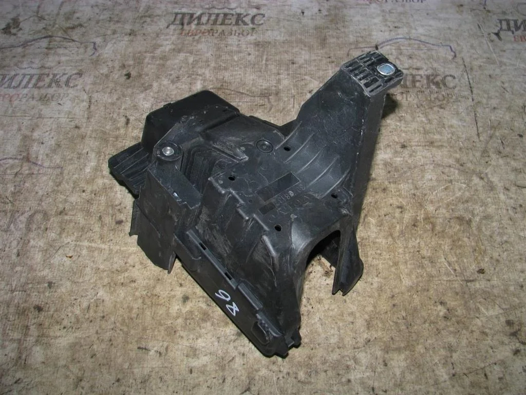 корпус блока предохранителей Volvo XC90 2002 > - -