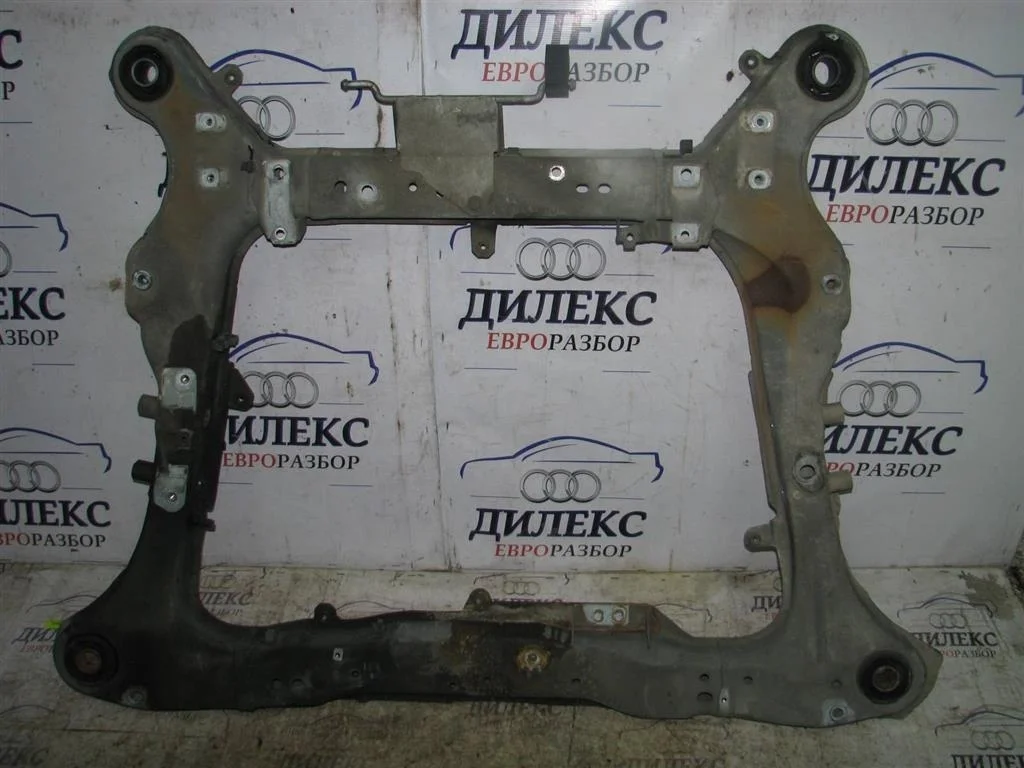 балка подмоторная Volvo XC90 2002 > - -