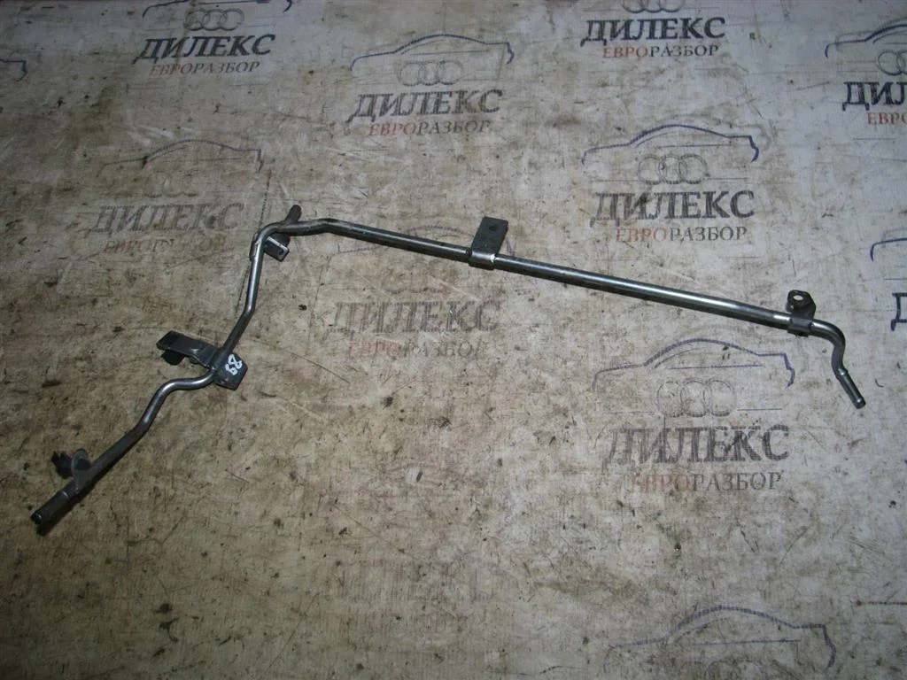 трубка системы охлаждения VW Tiguan 2007-2011 - -