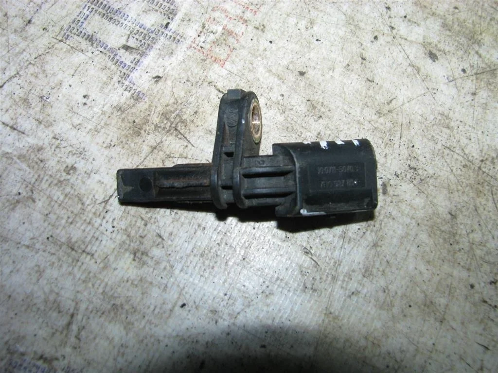 датчик abs VW Tiguan 2007-2011 R F