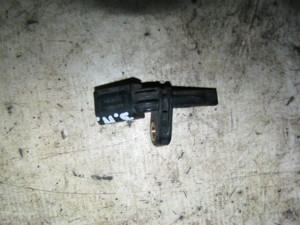 датчик abs VW Tiguan 2007-2011 R -