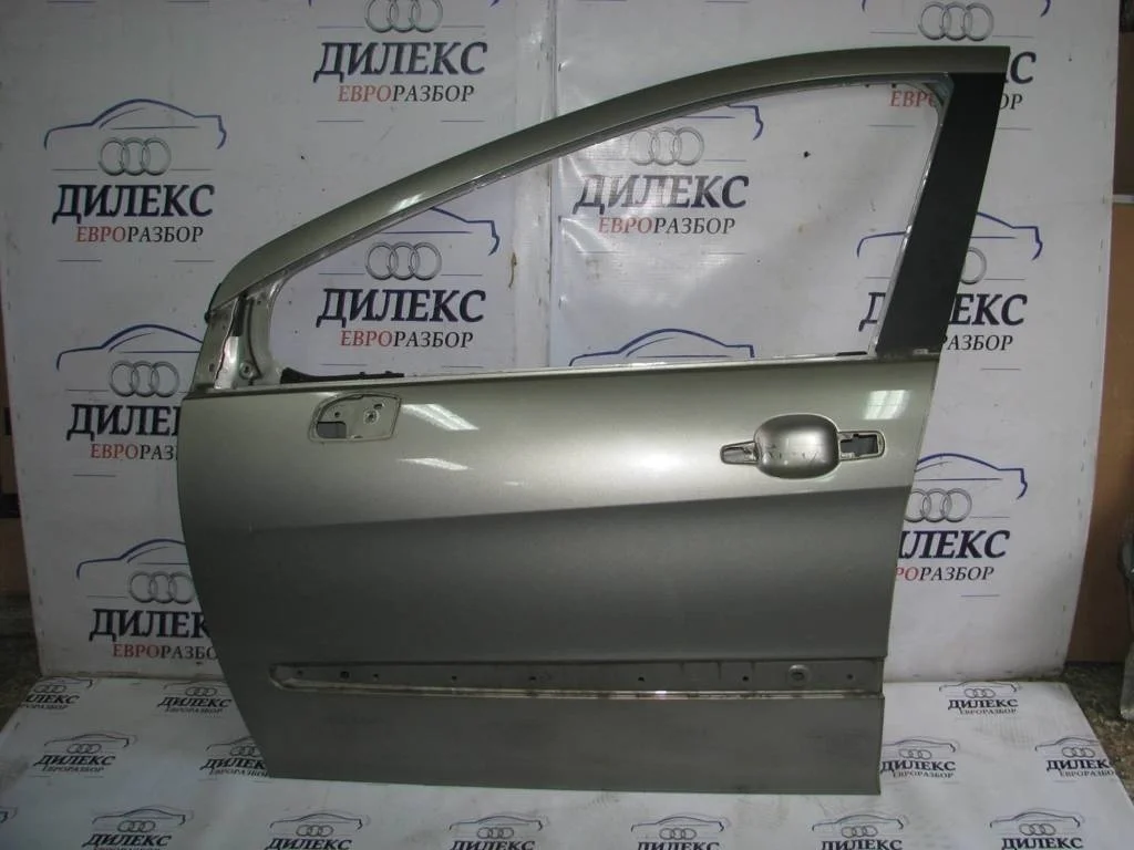 дверь Peugeot 308 2007> L F