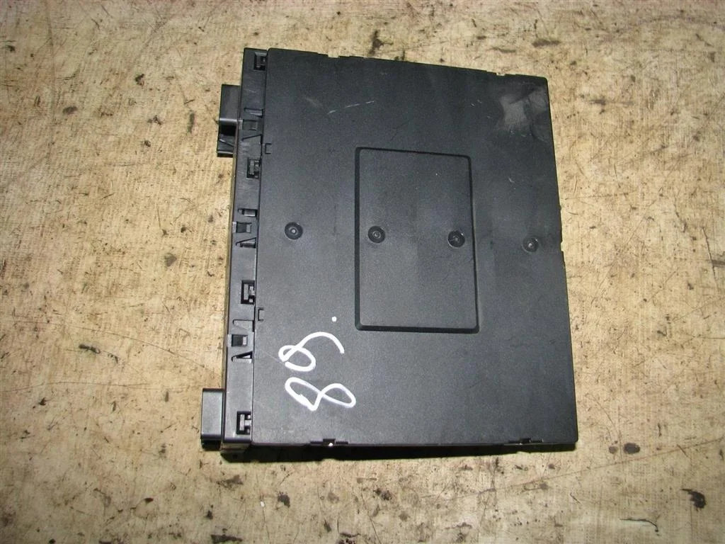 блок управления бортовой сети VW Tiguan 2007-2011 - -