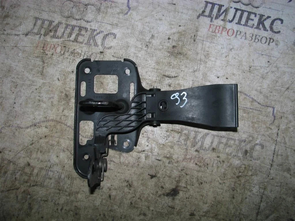 крючок капота Audi A4 [B8] Allroad 2009-2016 - -