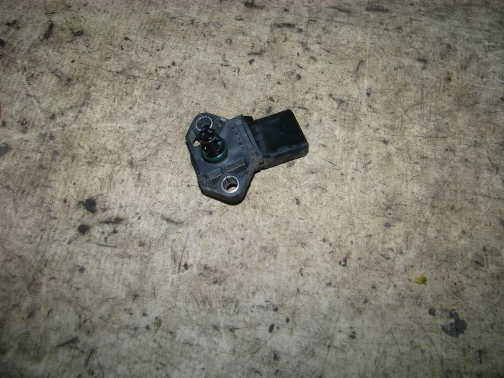 датчик абсолютного давления VW Passat (B6) 2005-2010 - -