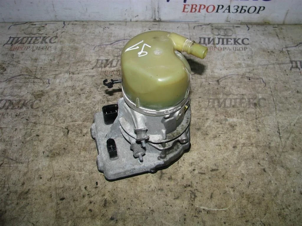 насос гидроусилителя Volvo V60 2011-2018 - -