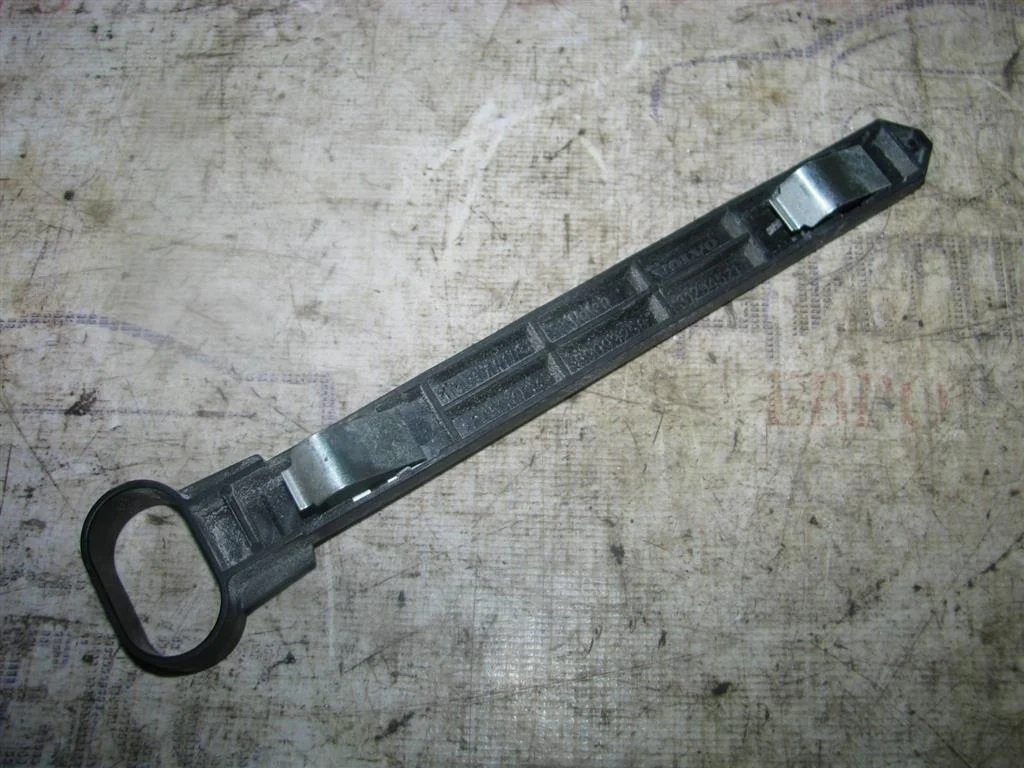 кронштейн Volvo V60 2011-2018 - -