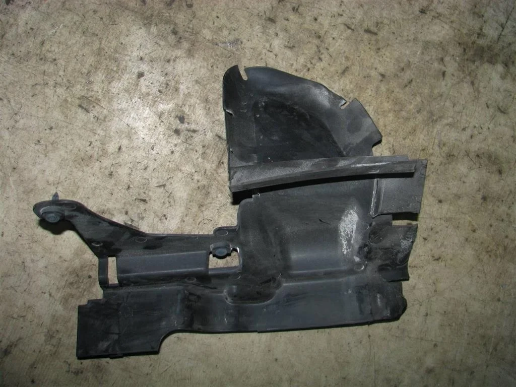 воздуховод радиатора Volvo V60 2011-2018 L -