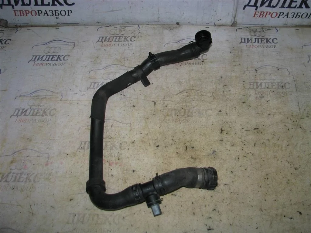 патрубок радиатора VW Tiguan 2007-2011 - -