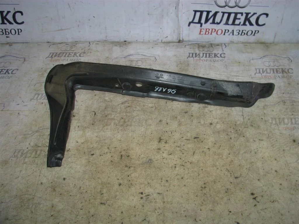 пыльник крыла Audi A4 (B8) 2007-2015 L -