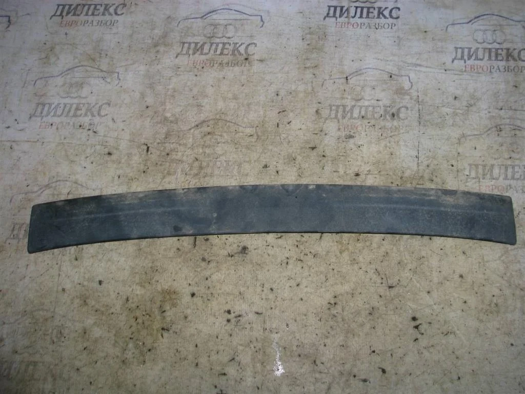 накладка декоративная Audi A4 (B8) 2007-2015 - -