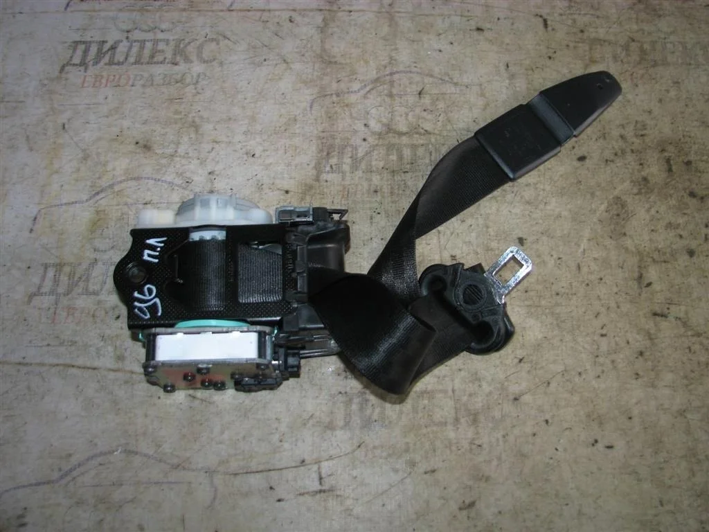 ремень безопасности Audi A4 (B8) 2007-2015 L F