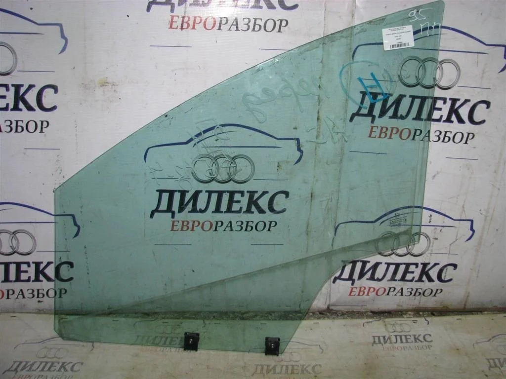 стекло двери Peugeot 3008 2010-2016 R F