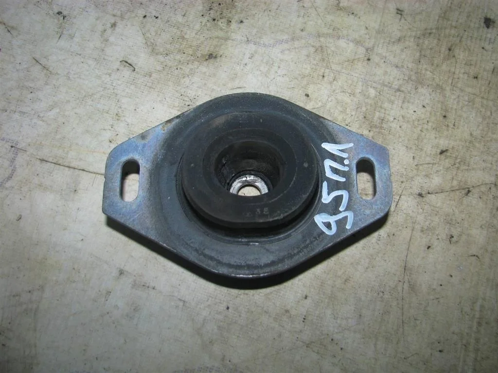 опора двигателя Peugeot 3008 2010-2016 L -