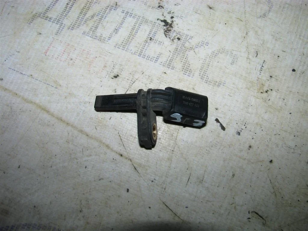 датчик abs VW Tiguan 2007-2011 L -