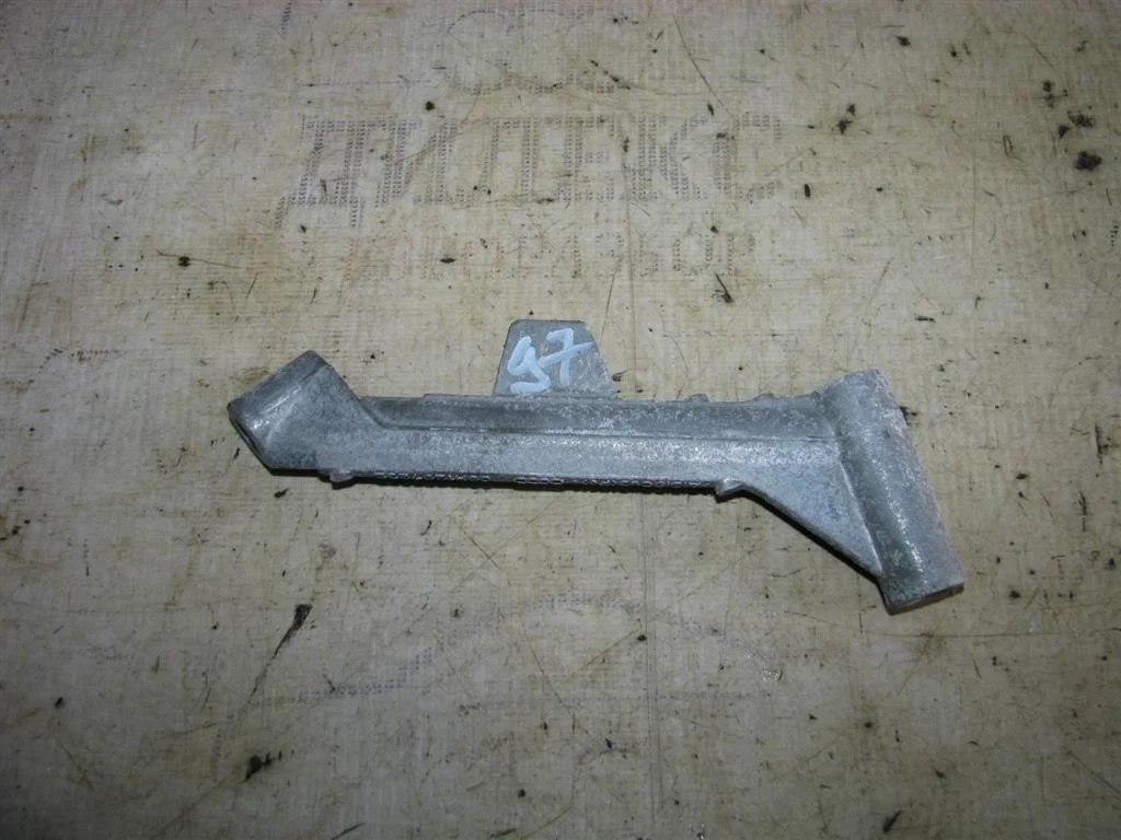 кронштейн VW Tiguan 2007-2011 - -