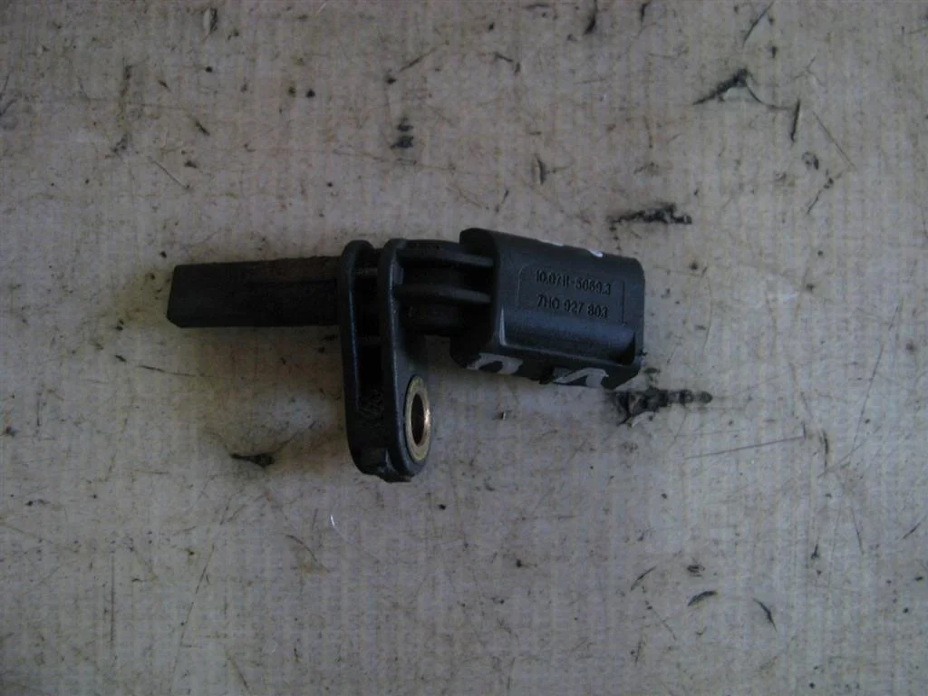 датчик abs VW Tiguan 2007-2011 L F