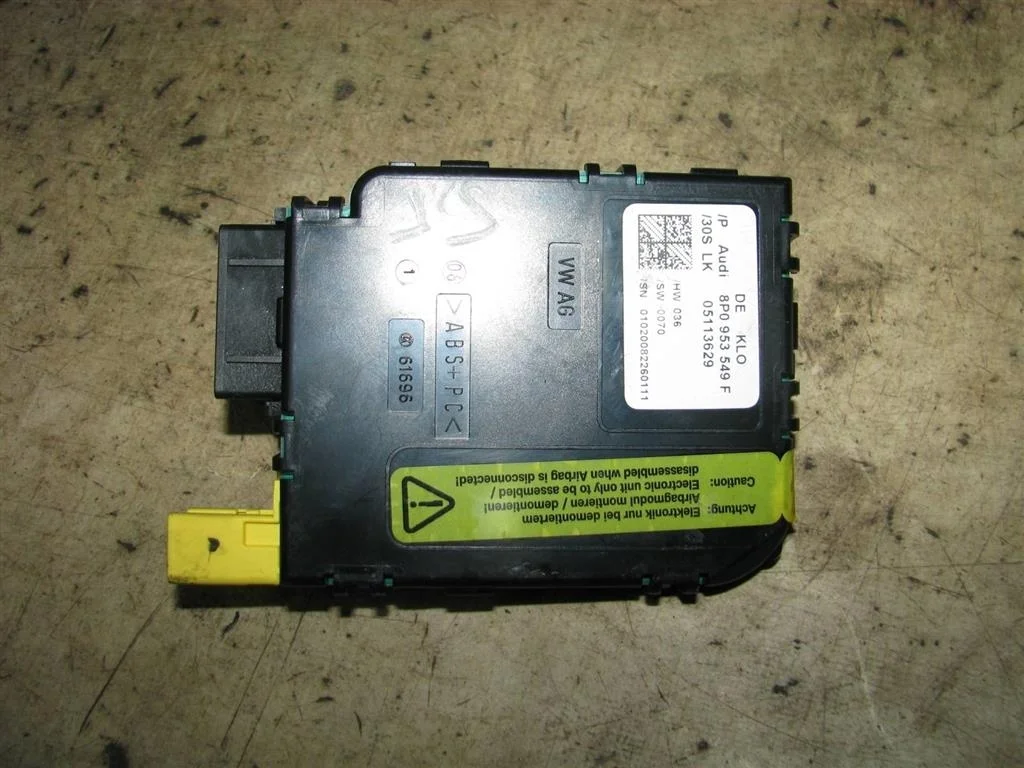 блок электронный Audi A3 (8PA) 2004-2013 - -