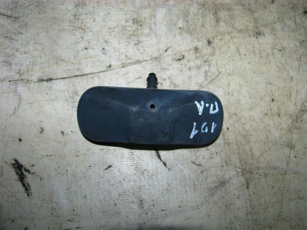 форсунка омывателя лобового стекла VW Tiguan 2007-2011 - -