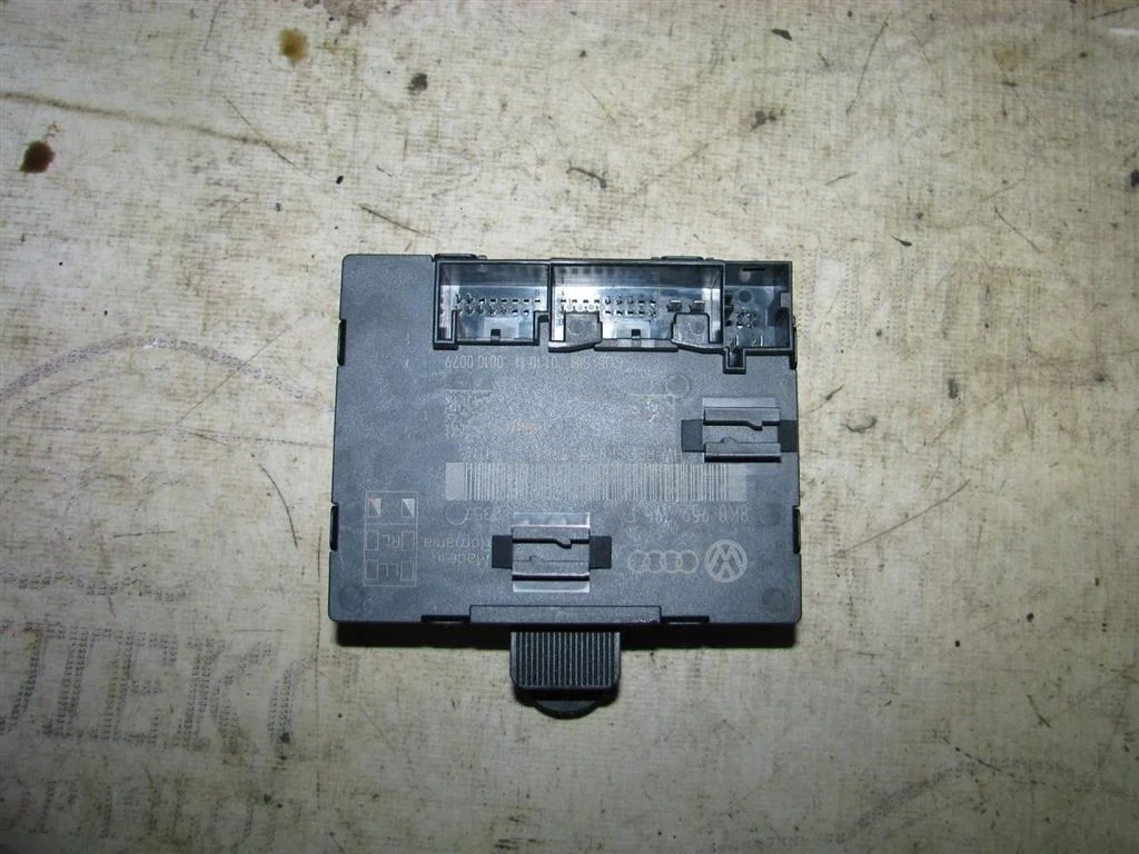 блок комфорта Audi A4 (B8) 2007-2015 - -