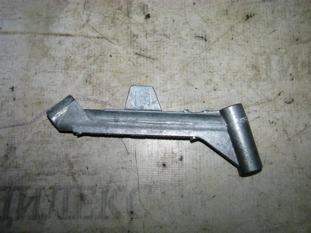 кронштейн VW Tiguan 2007-2011 - -