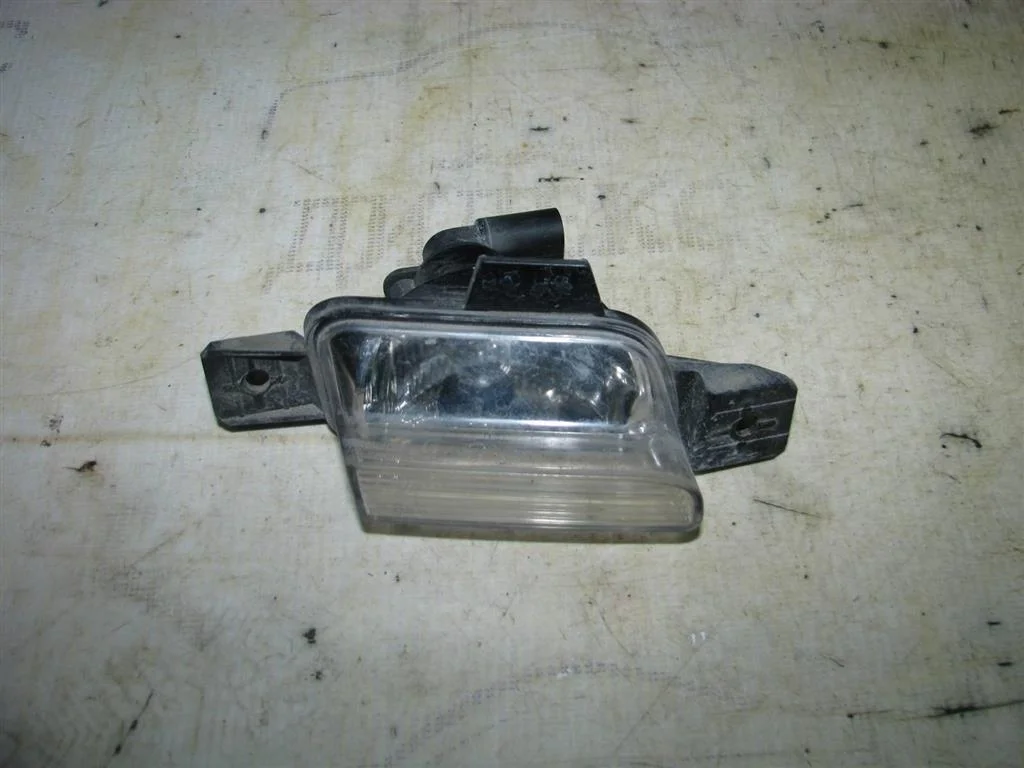 фонарь в бампер VW Tiguan 2007-2011 L R