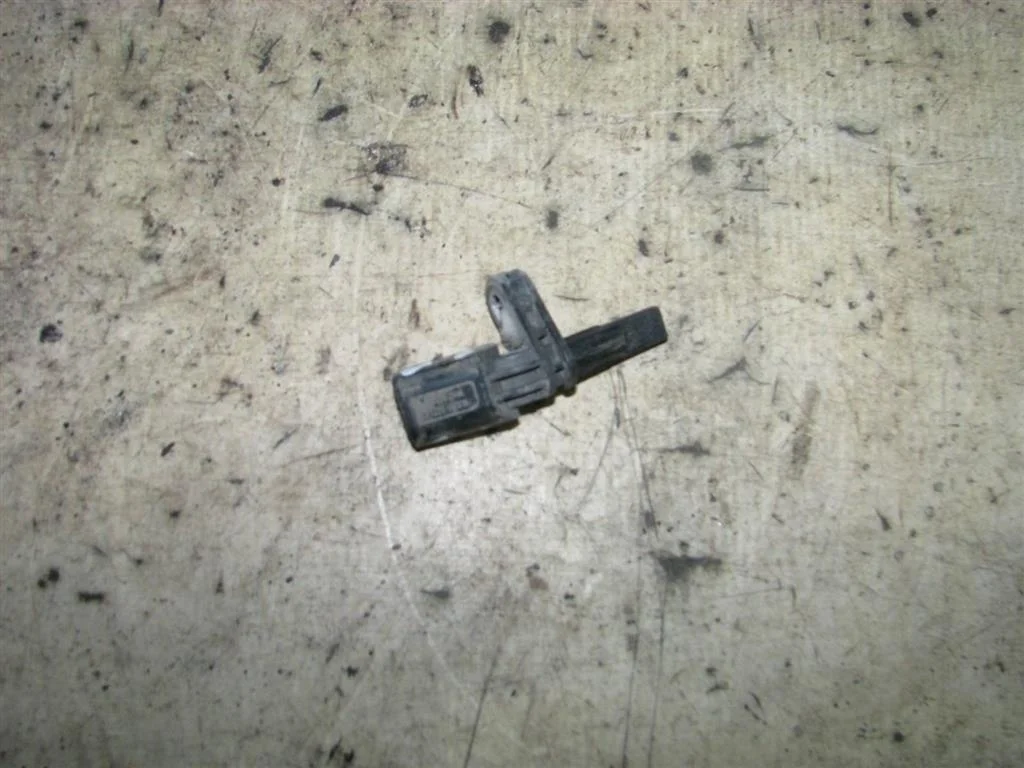 датчик abs VW Tiguan 2007-2011 L -