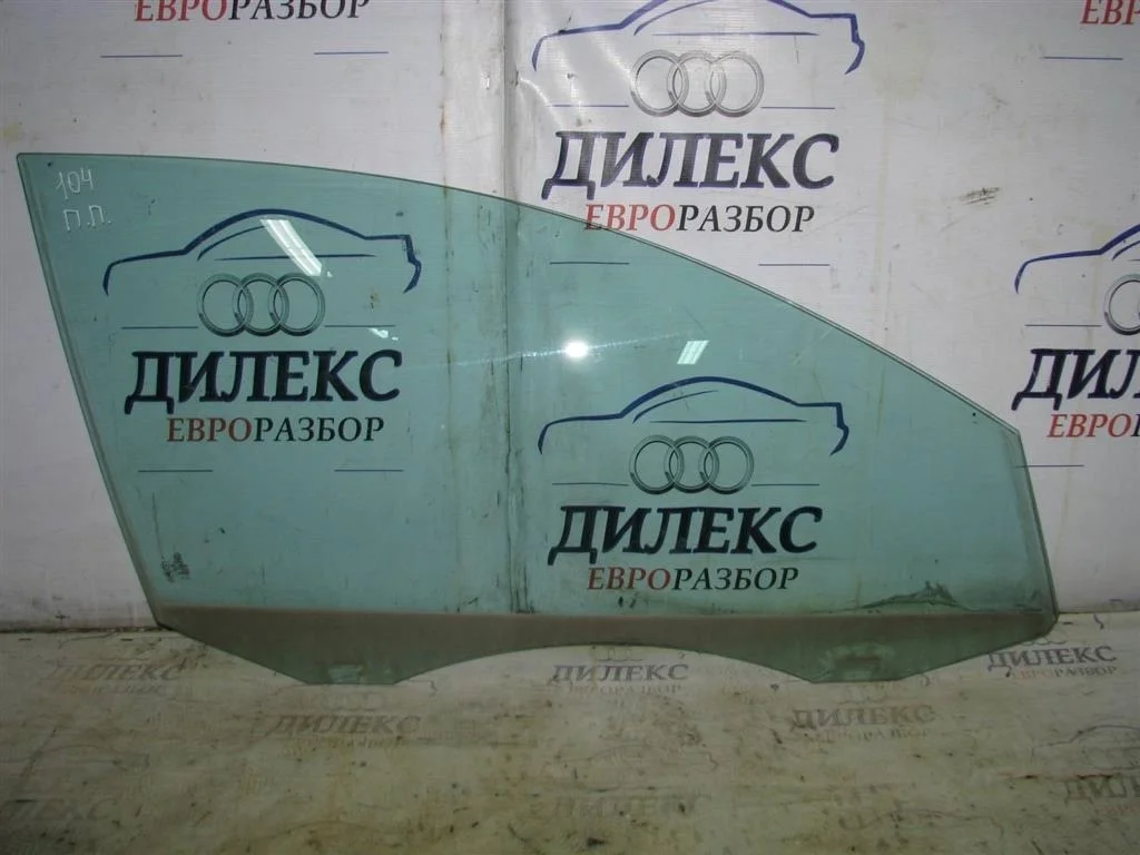 стекло двери VW Passat (B7) 2011-2015 R F