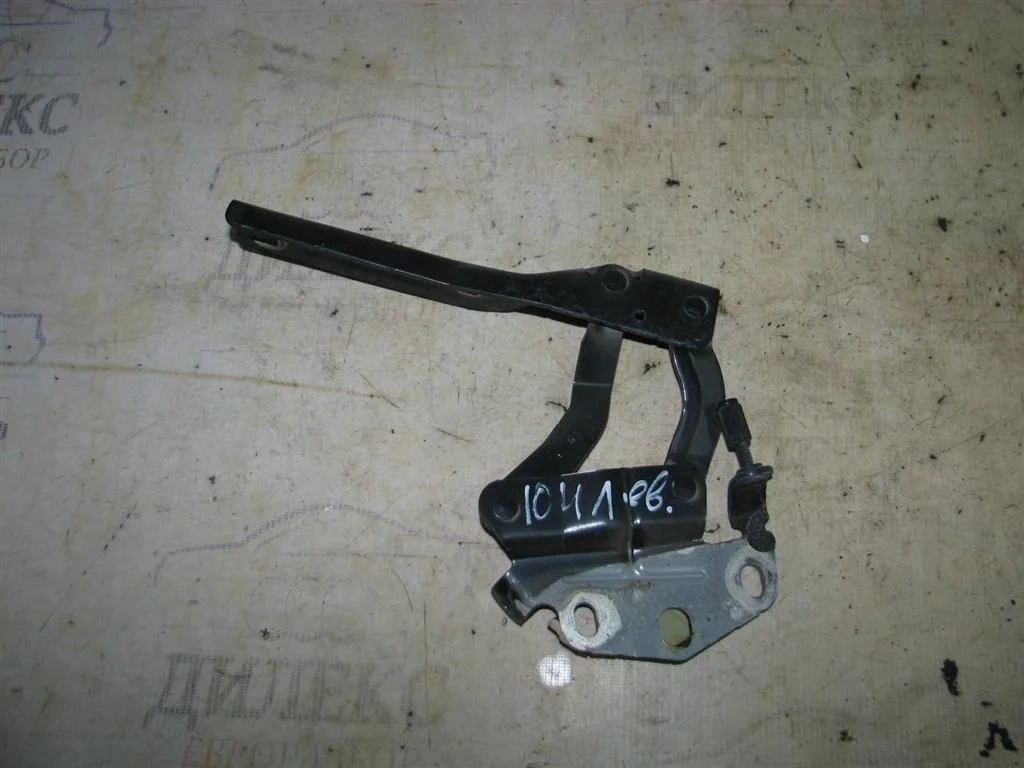 петля капота VW Passat (B7) 2011-2015 L -