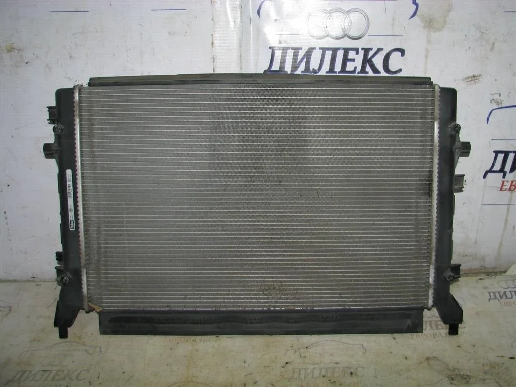 радиатор дополнительный системы охлаждения VW Passat (B7) 2011-2015 - -