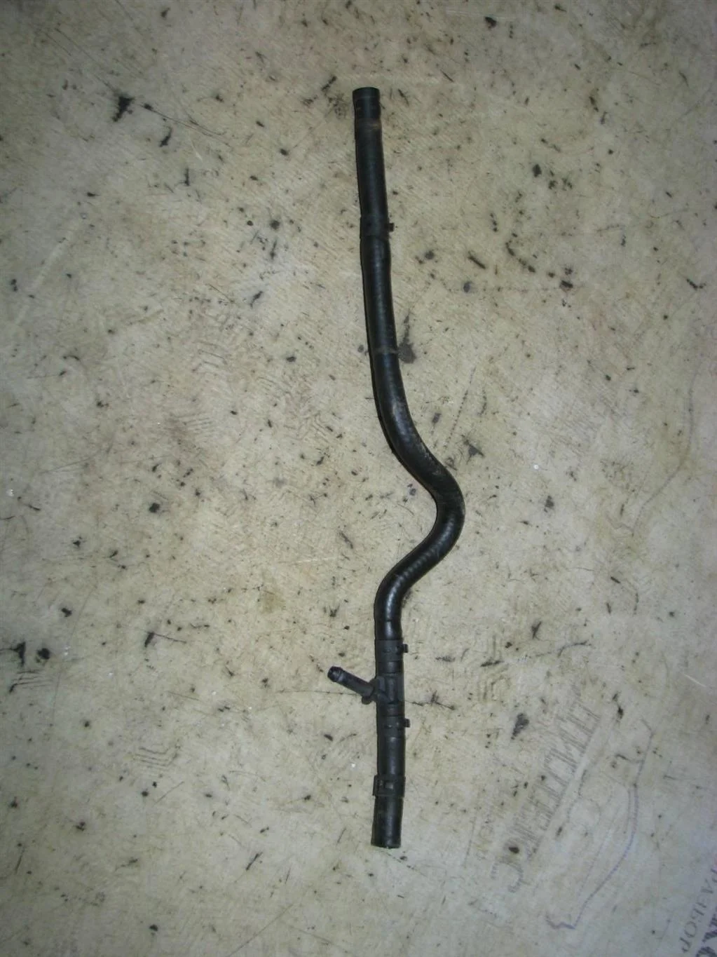 шланг системы охлаждения VW Passat (B7) 2011-2015 - -