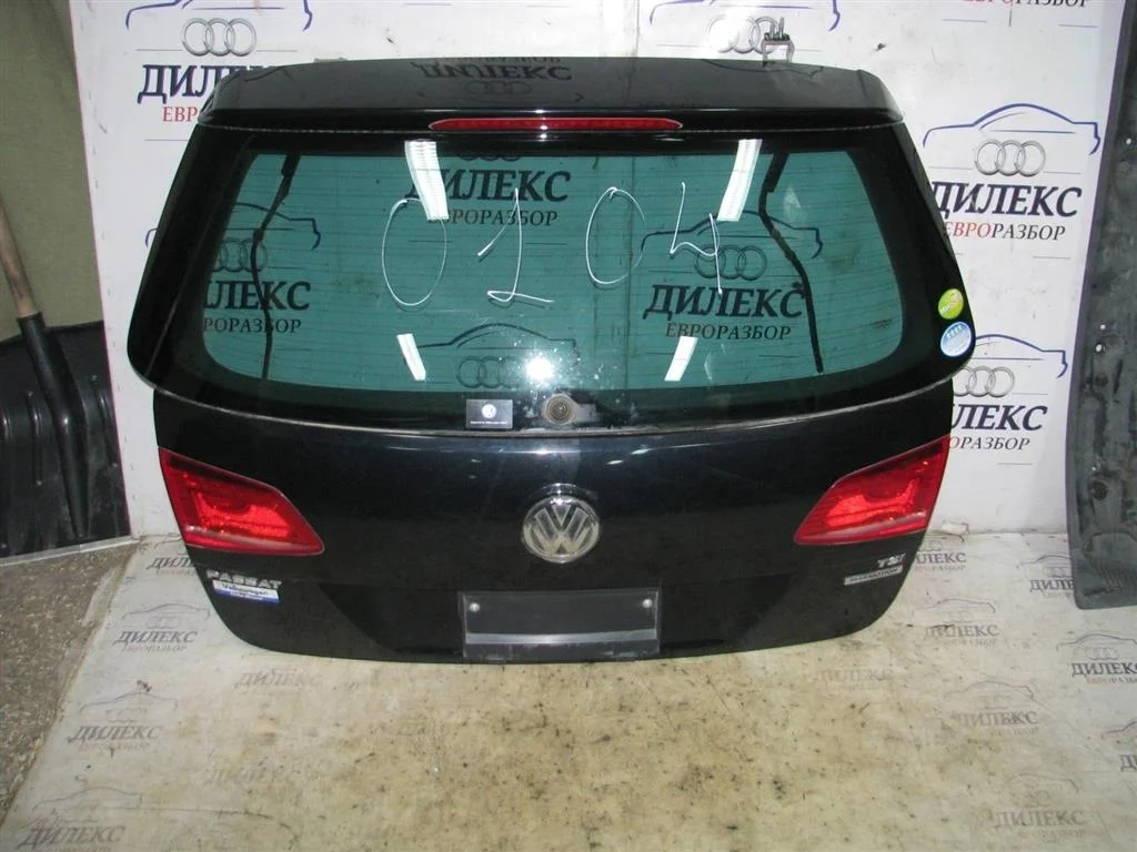 моторчик стеклоочистителя VW Passat (B7) 2011-2015 - R