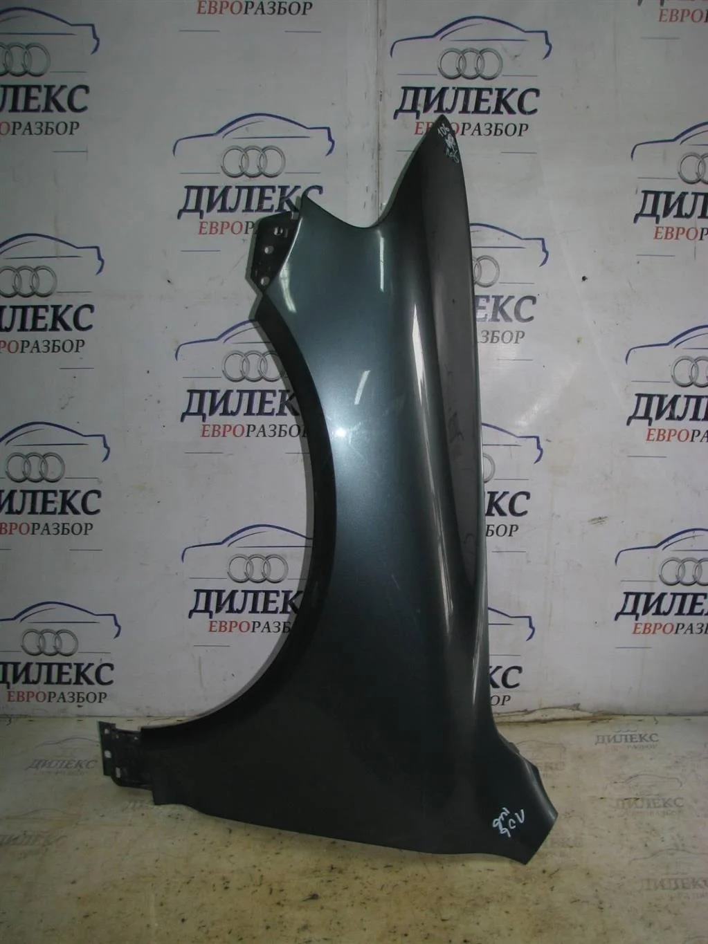 крыло VW Touareg 2002-2010 L F