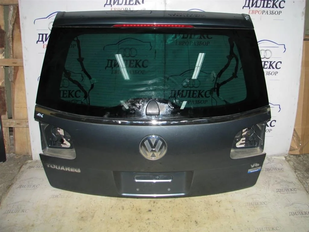 дверь багажника VW Touareg 2002-2010 - -
