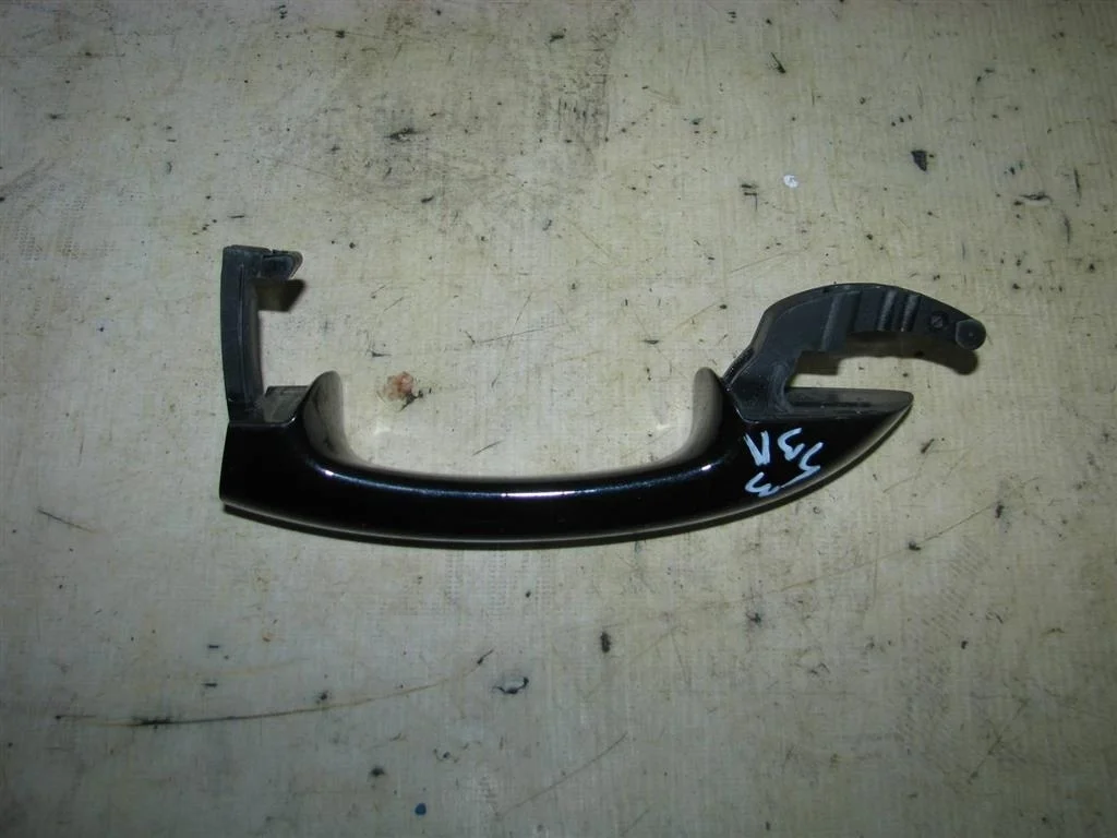 ручка двери наружная VW Golf VI 2009-2012 L -