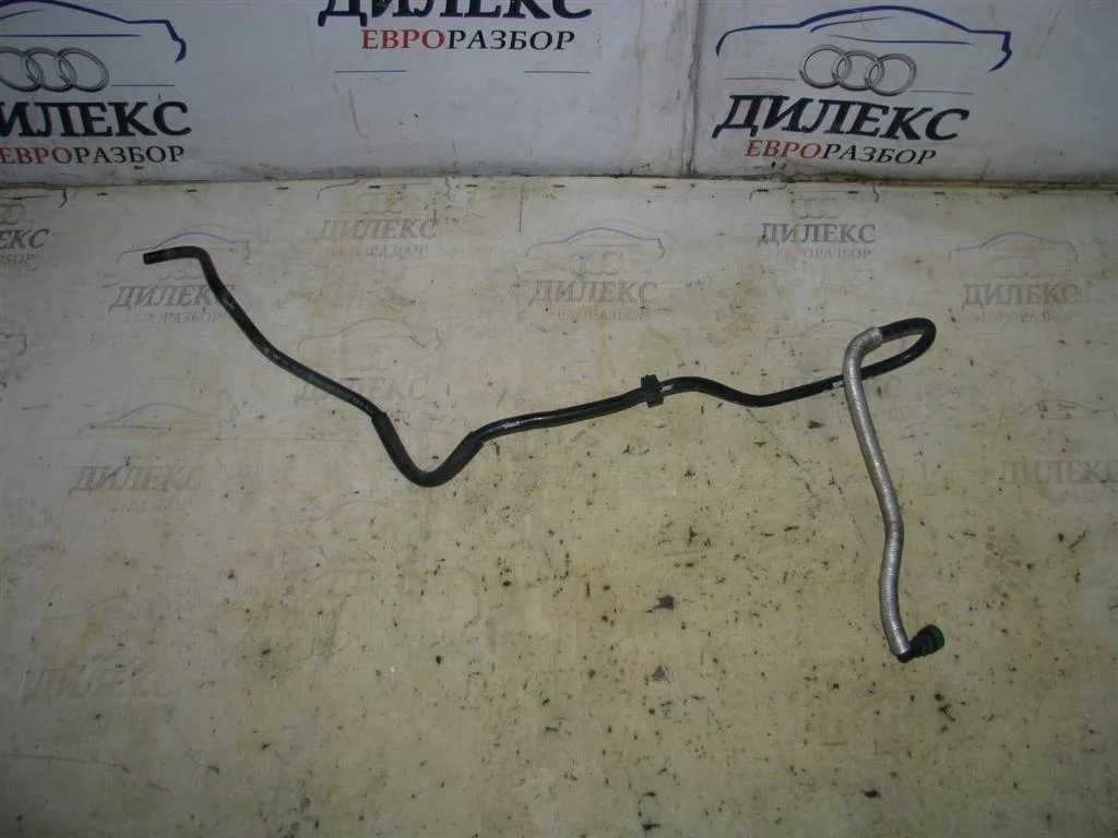 шланг воздушный VW Touareg 2002-2010 - -