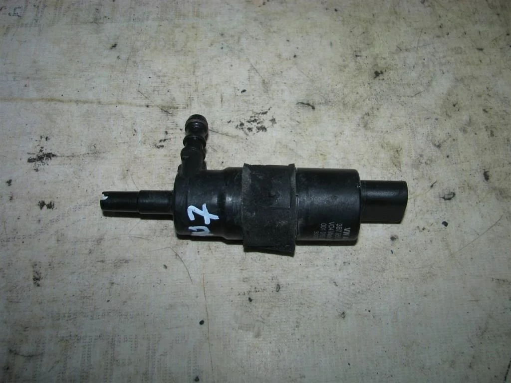 насос омывателя фар Audi A6 (C6 4F) 2004-2011 - -