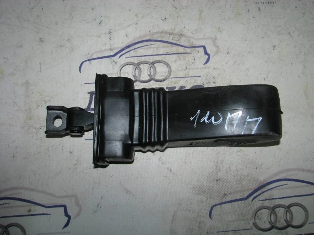 ограничитель двери Audi A4 (B8) 2007-2015 - -