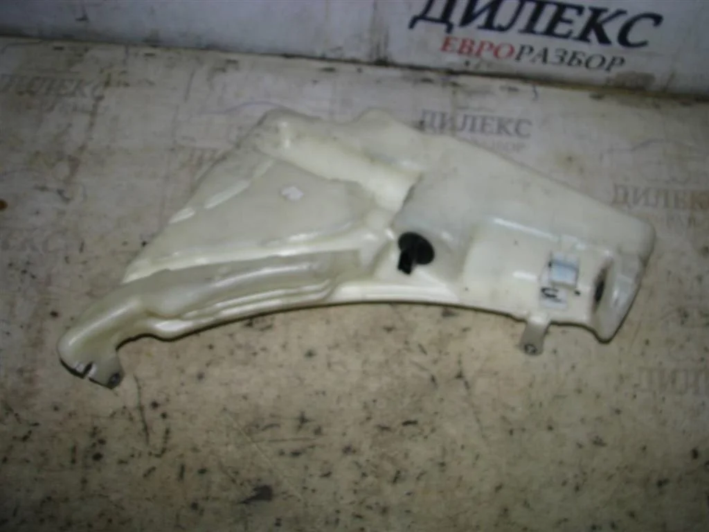 бачок омывателя лобового стекла Audi A4 (B8) 2007-2015 - -