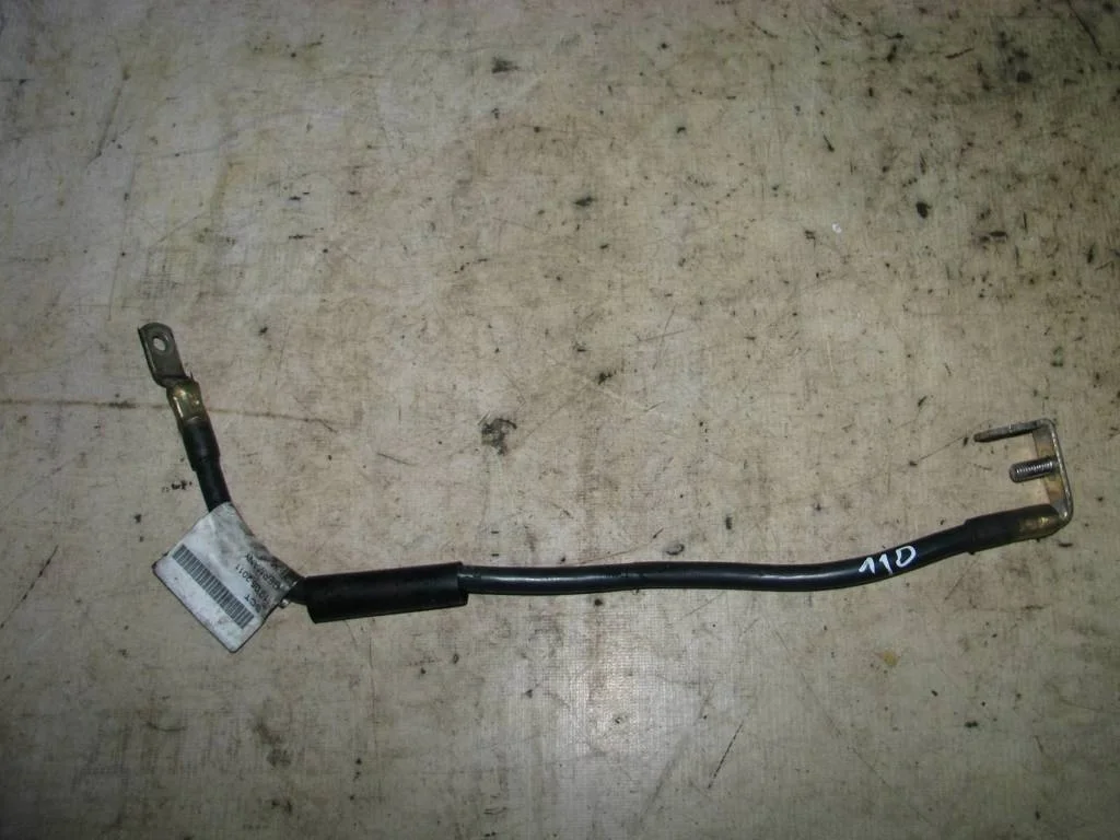 провод стартера Audi A4 (B8) 2007-2015 - -