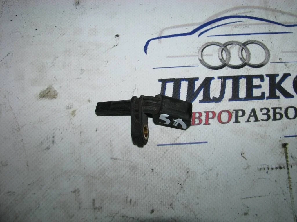 датчик abs VW Tiguan 2007-2011 L -