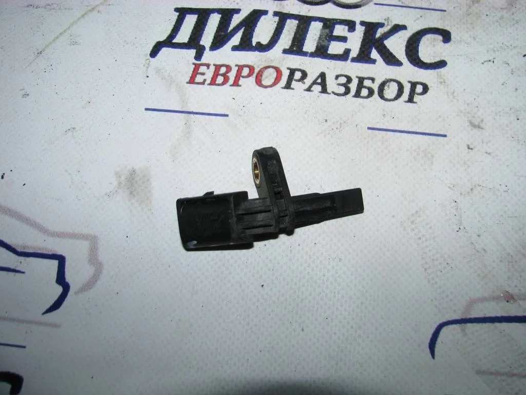 датчик abs VW Passat (B6) 2005-2010 L -