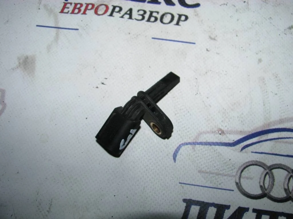 датчик abs VW Passat (B6) 2005-2010 R -