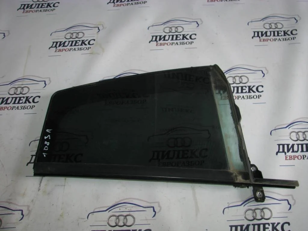 стекло двери  (форточка) VW Tiguan 2007-2011 L R