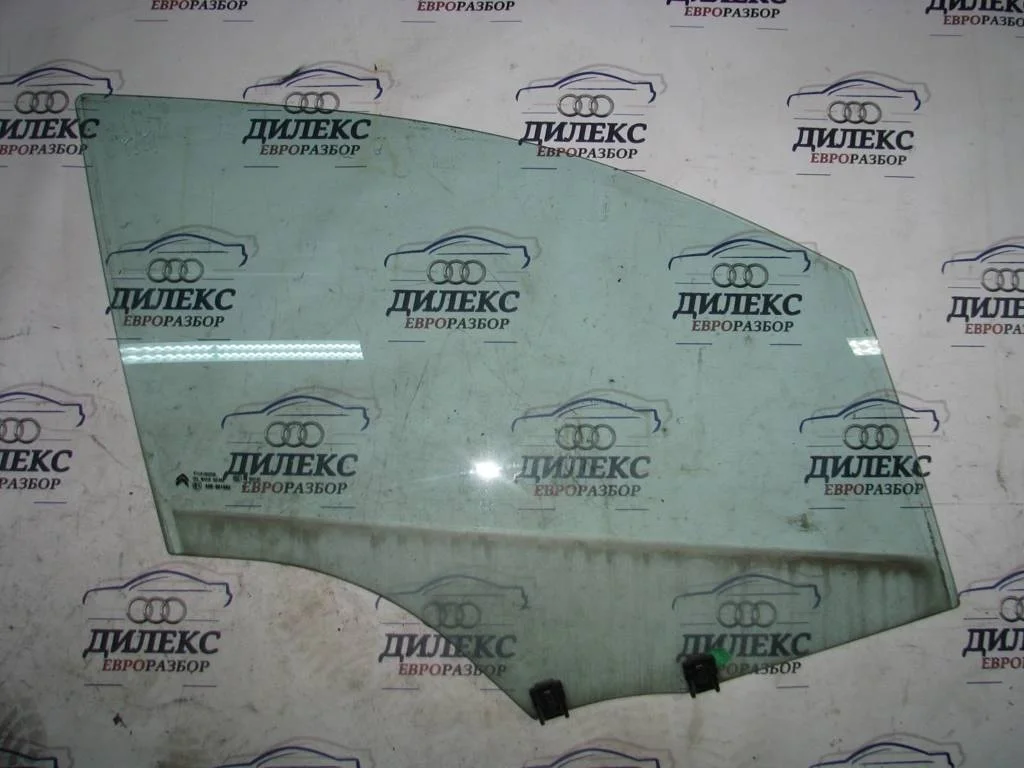 стекло двери Citroen DS4 2011-2015 R F